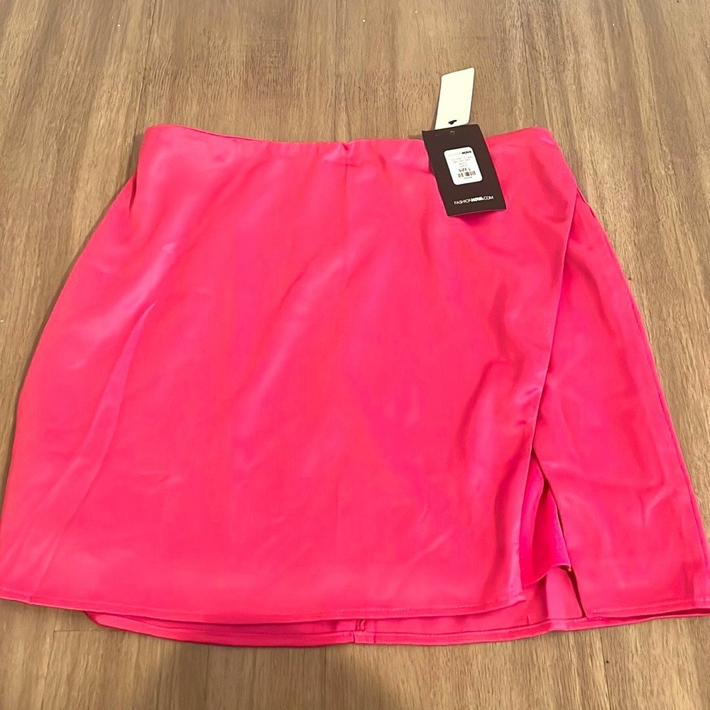 FashionNova new Pink mini skirt